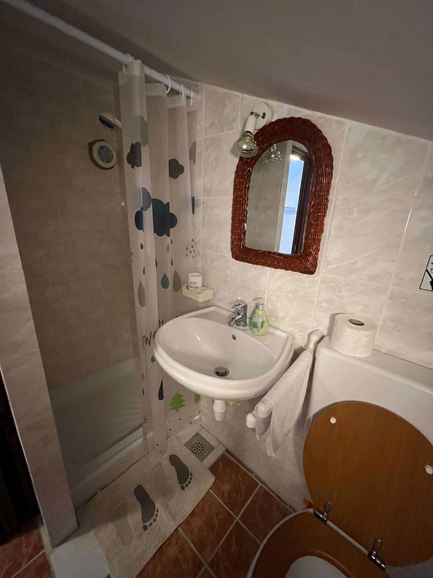 פורת Apartments Dora And Tonka Krk מראה חיצוני תמונה
